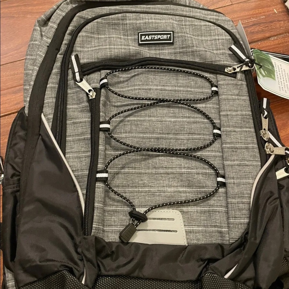 Eastsport 18” Optimus Grey Stripe Expandable Backpack Laptop Sleeve *NWT*